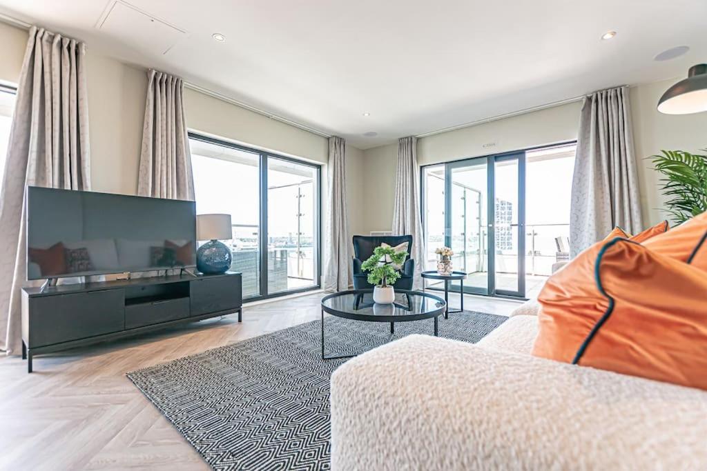 Penthouse River View! Wow Liverpool Exteriér fotografie